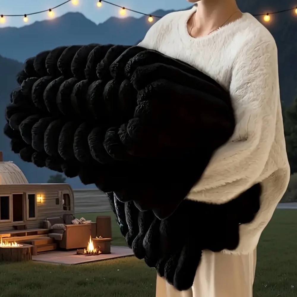Ultra Soft Blanket Ultra Soft Lightweight Blanket King Size (90x104 inch) New - Picture 4 of 7